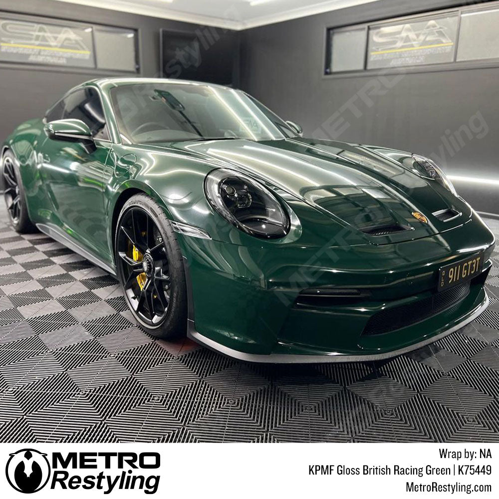 gloss green porsche wrap