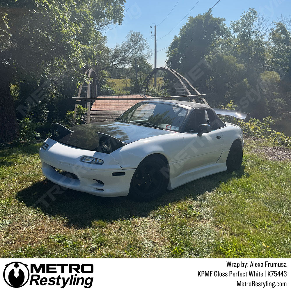 Gloss Perfect White Mazda Miata MX5 Vinyl Wrap