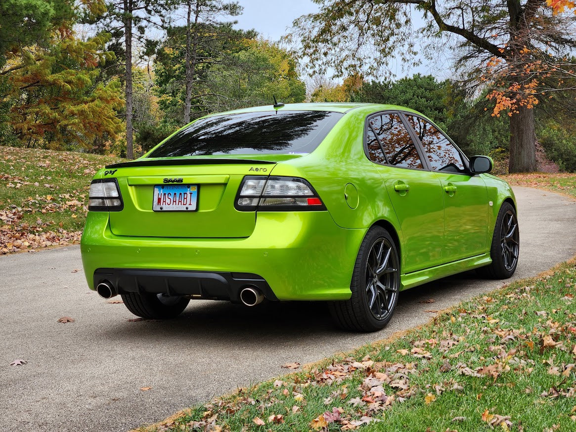 KPMF Gloss Dynamic Lime SAAB Aero Vinyl Wrap
