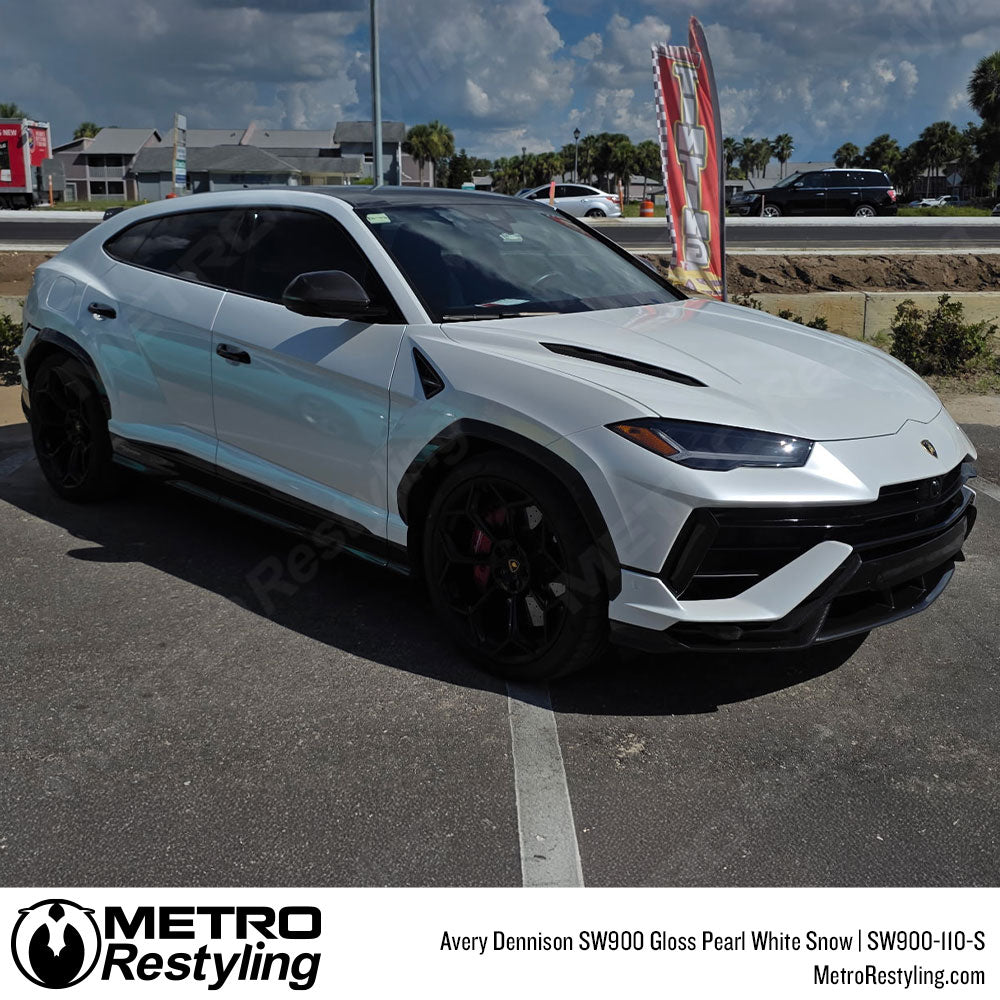 Avery Dennison SW900 Gloss Pearl White Snow Vinyl Wrap | SW900-110-S