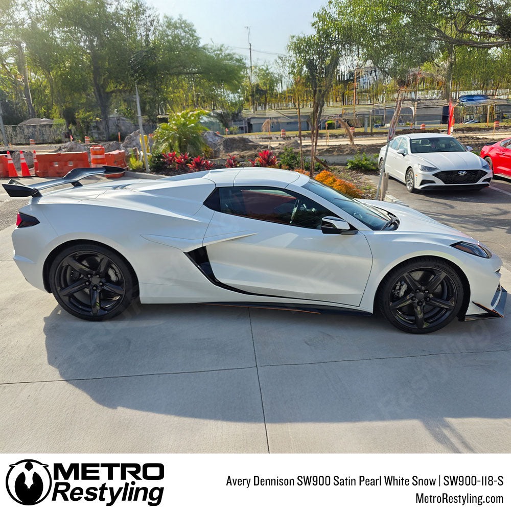 Avery Dennison SW900 Satin Pearl White Snow Vinyl Wrap | SW900-118-S