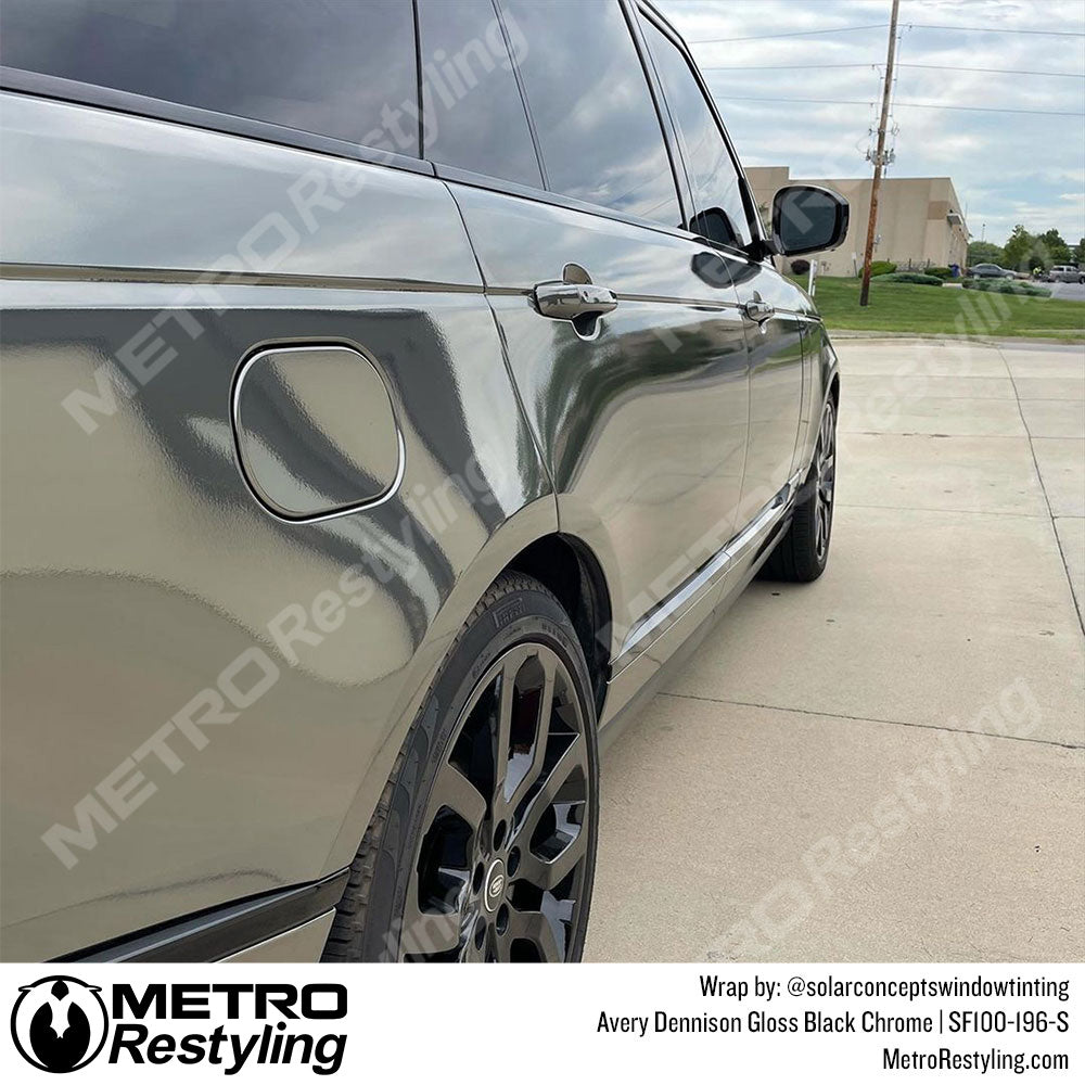 Avery Dennison SF100 Gloss Black Conform Chrome Range Rover