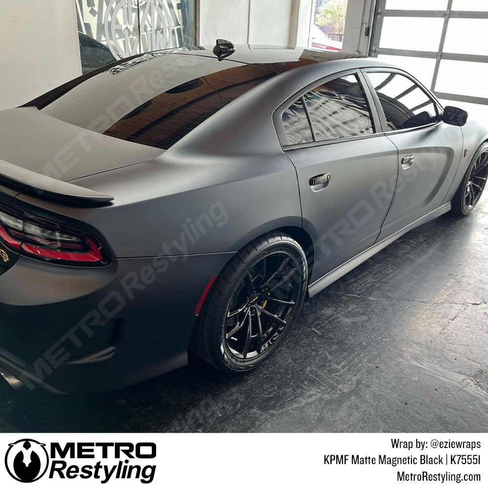 Matte Magnetic Black Charger