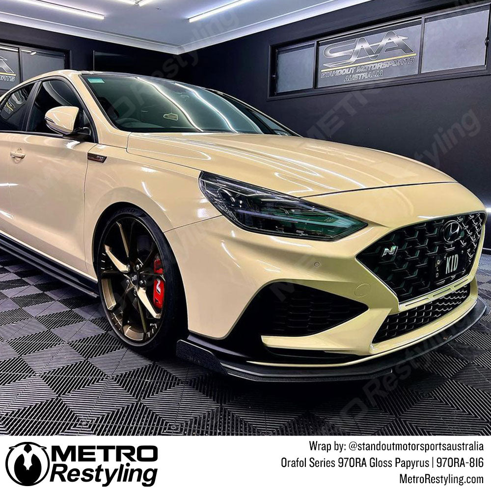 glossy papyrus car wrap