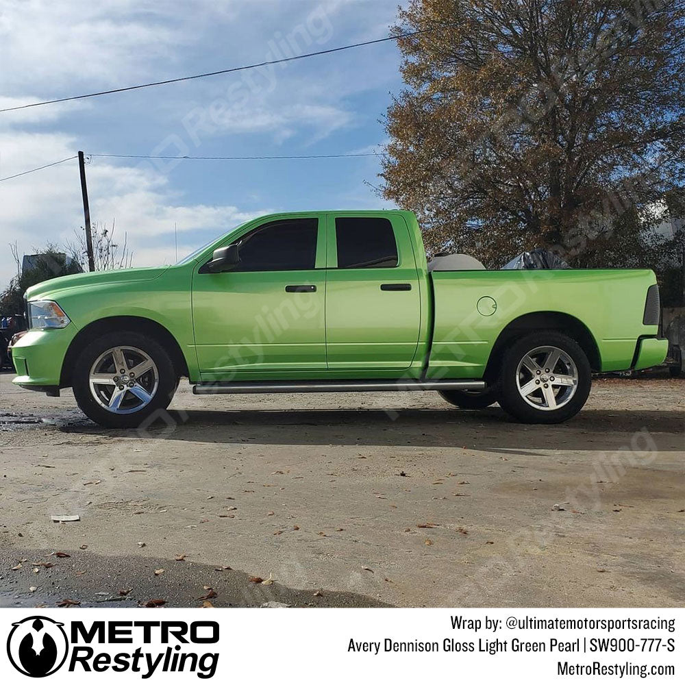 Avery Dennison SW900 Gloss Light Green Pearlescent