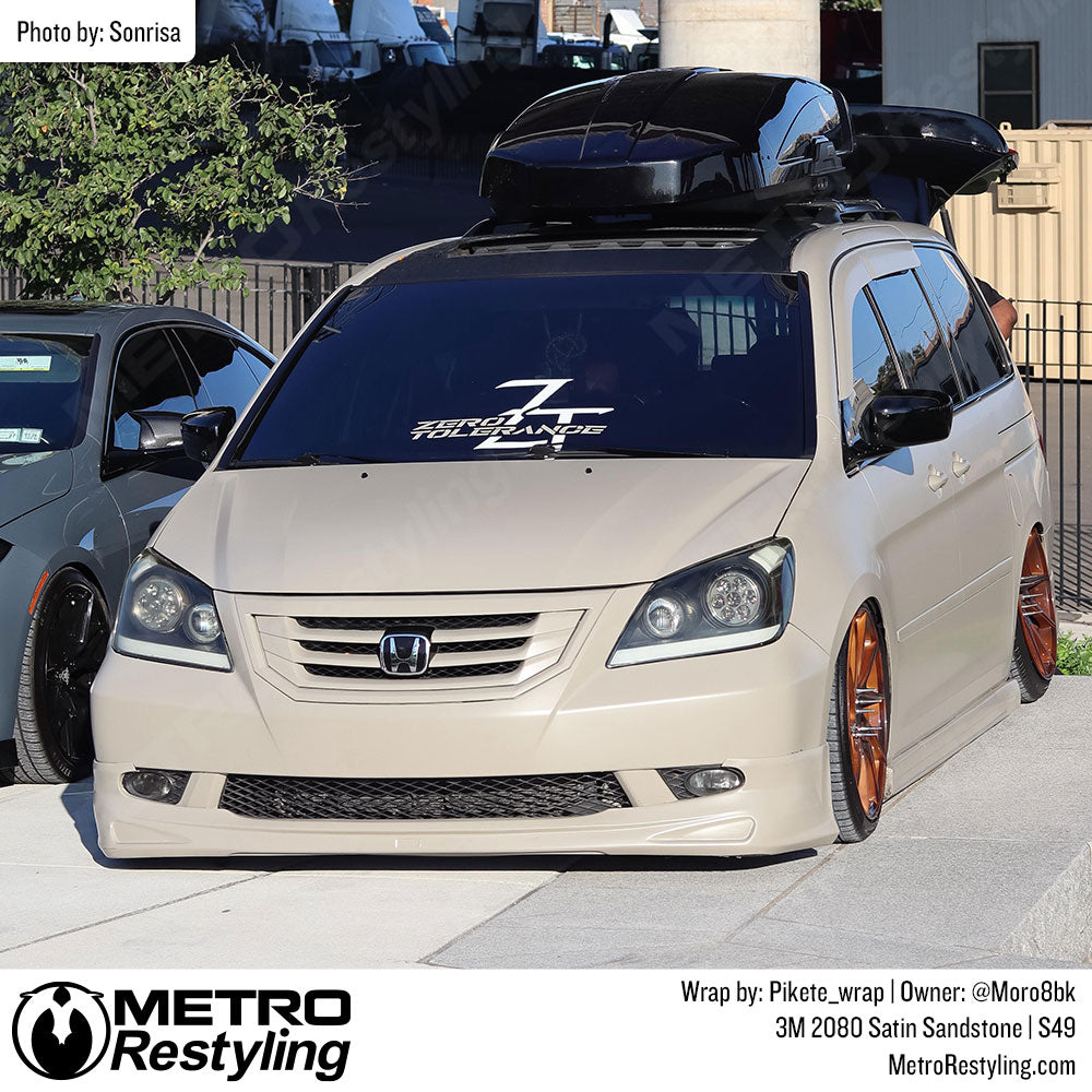 Honda van with sandstone vinyl car wrap