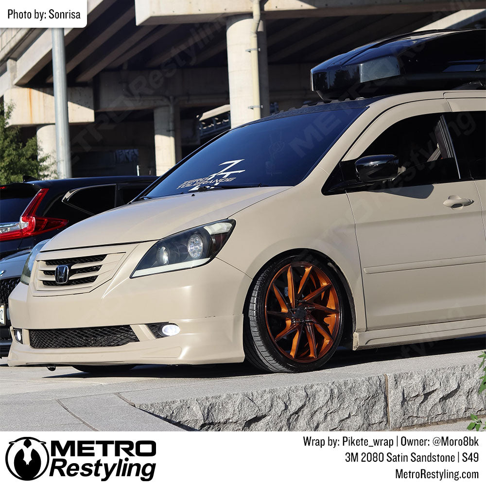Honda van with sandstone vinyl car wrap