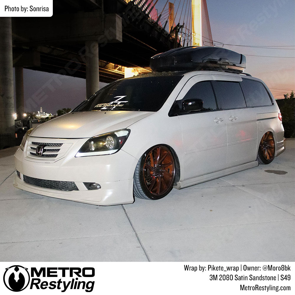 Honda van with sandstone vinyl car wrap
