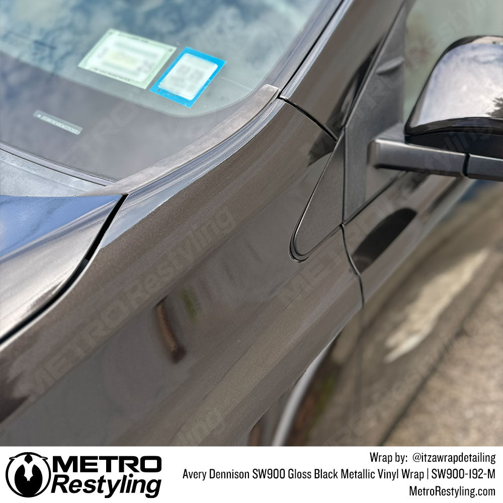 Avery Dennison SW900 Gloss Black Metallic Vinyl Wrap | SW900-192-M