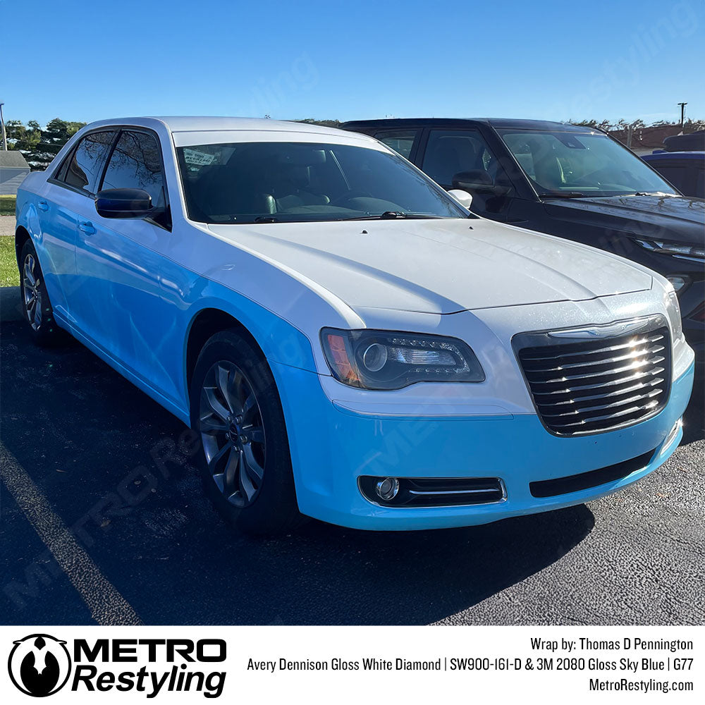 chrylser 300 with blue and white wrap