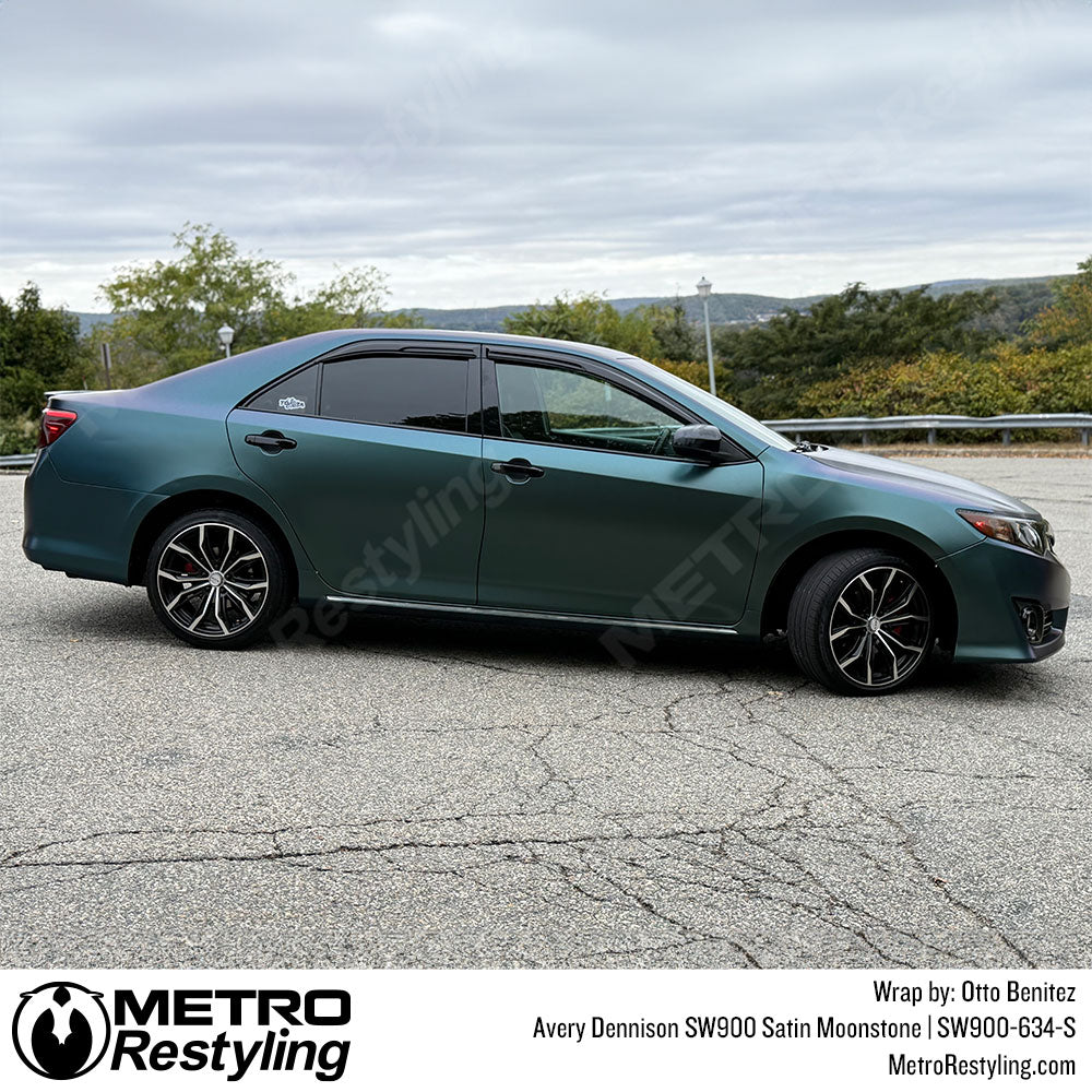 toyota with green color shift wrap