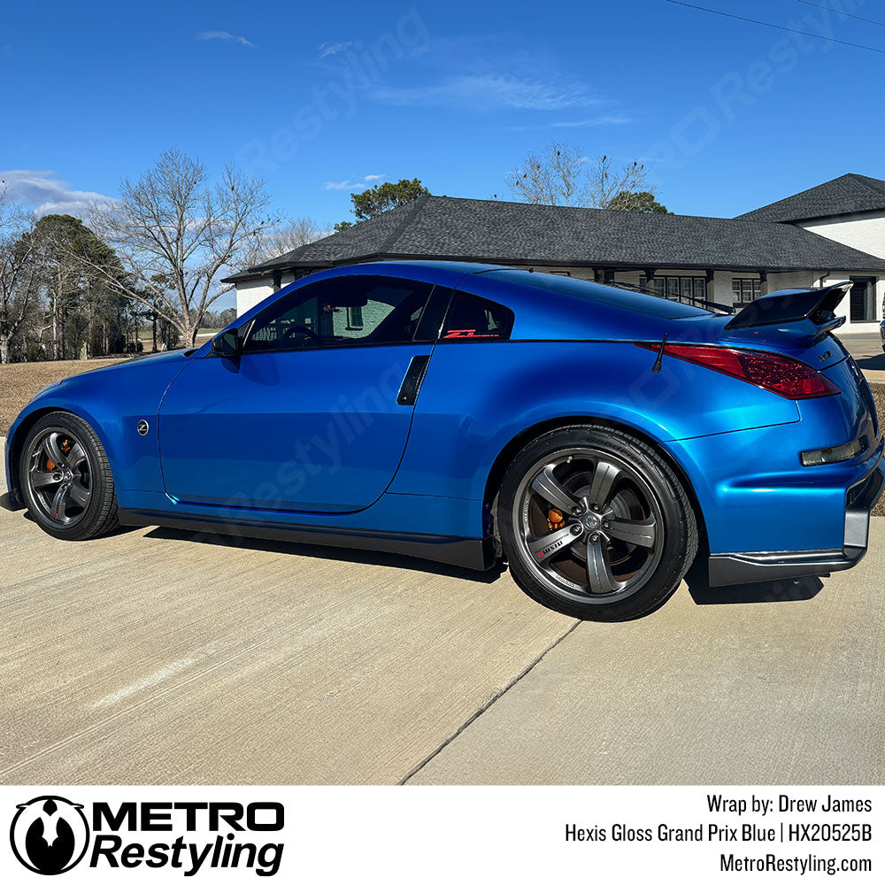 car with blue color change vinyl wrap