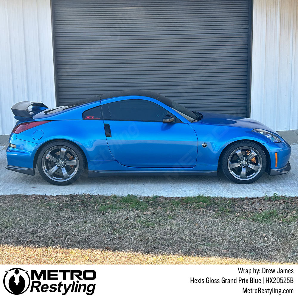 car with blue color change vinyl wrap