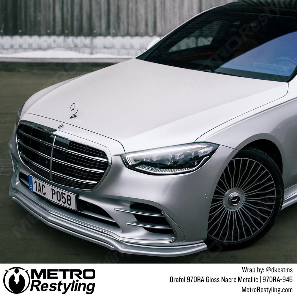 Mercedes with color change vinyl wrap
