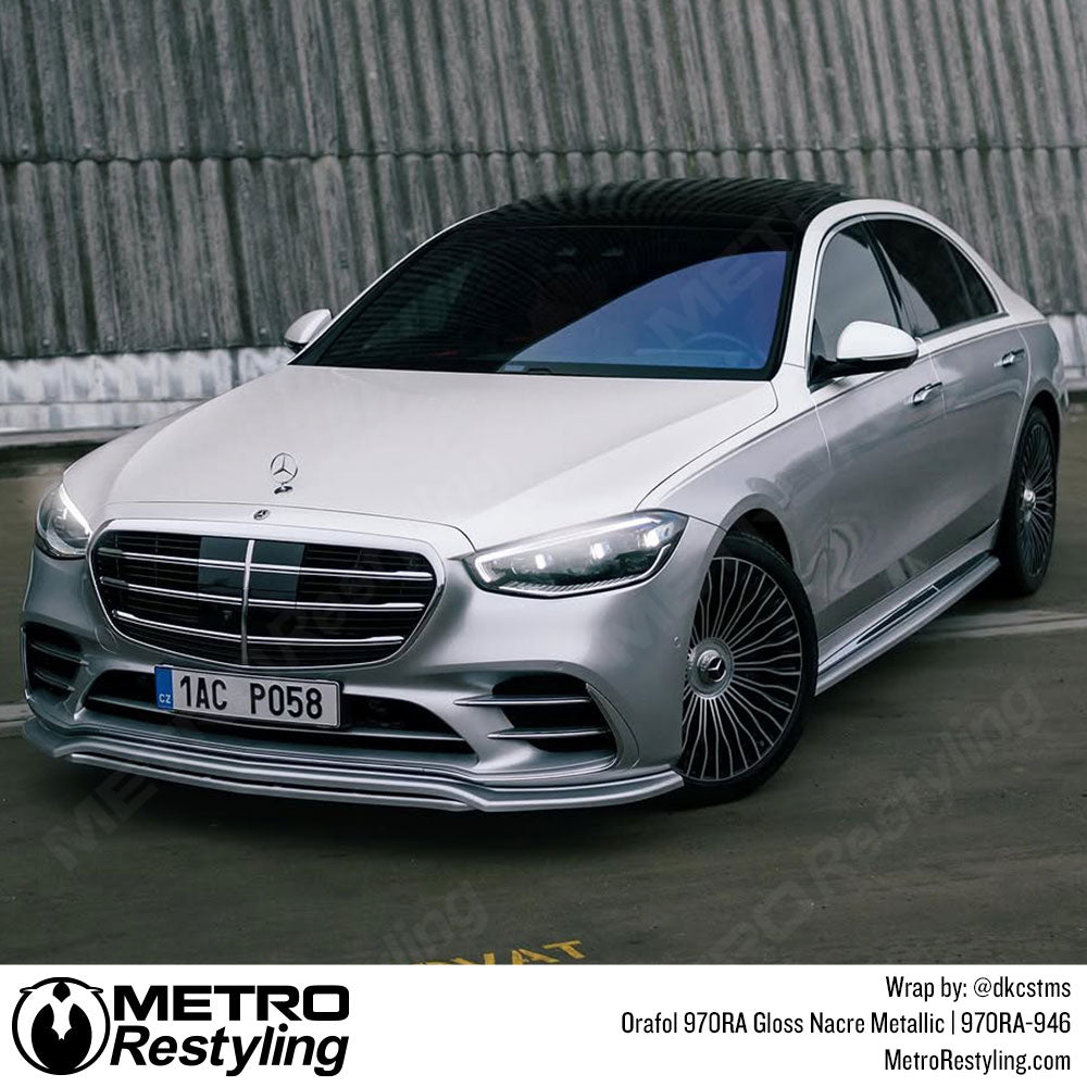 Mercedes with color change vinyl wrap