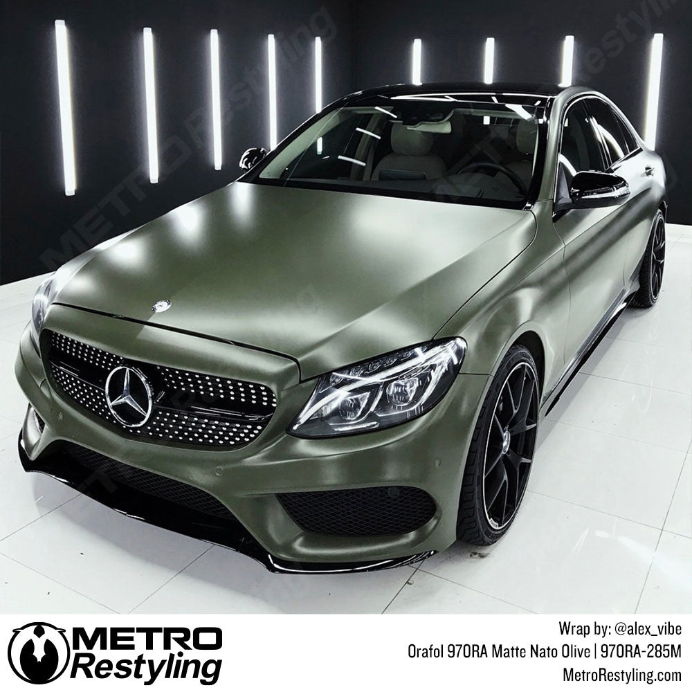 mercedes with green wrap